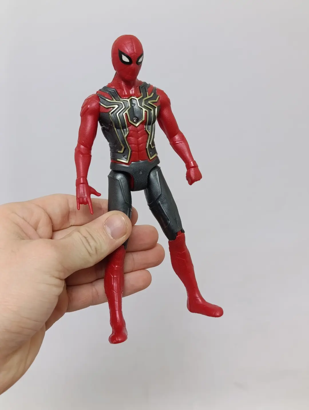 Avengers 4-1 Figuralar Toʻplami Temir Odam Kapitan Amerika Oʻrgimchak — 5-rasm
