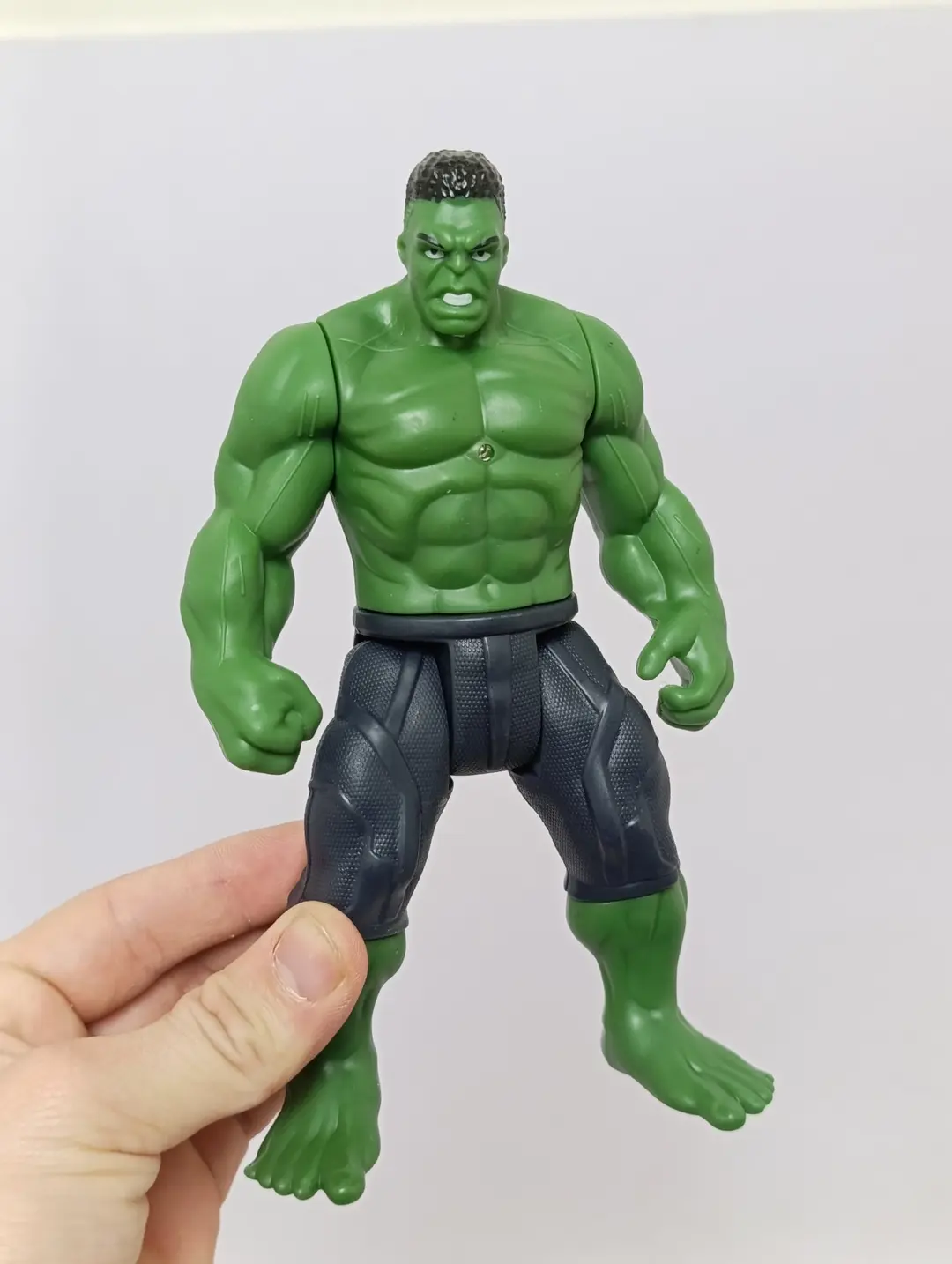 Avengers 4-1 Figuralar Toʻplami Temir Odam Kapitan Amerika Oʻrgimchak — 6-rasm