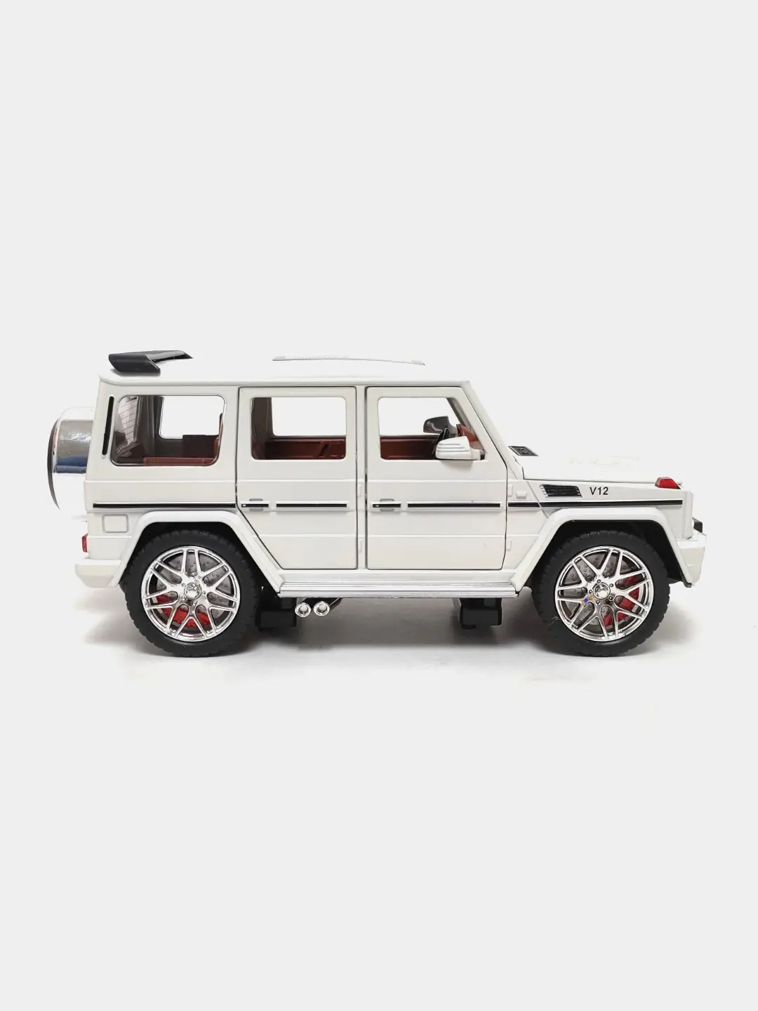 Kolleksiya Mercedes-Benz Gelandewagen G63 qora oltin 25 sm. — 7-rasm