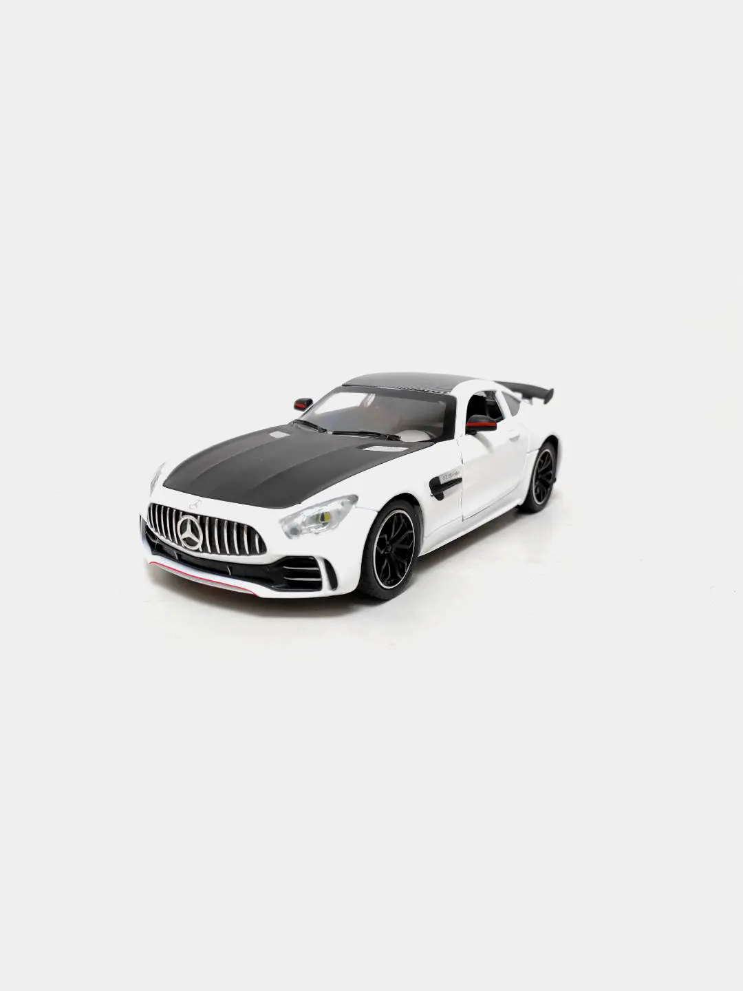 Mercedes AMG GT 1:24 temir modeli eshiklari ochiladigan kolleksiya o'yinchoq mashinasi — 2-rasm