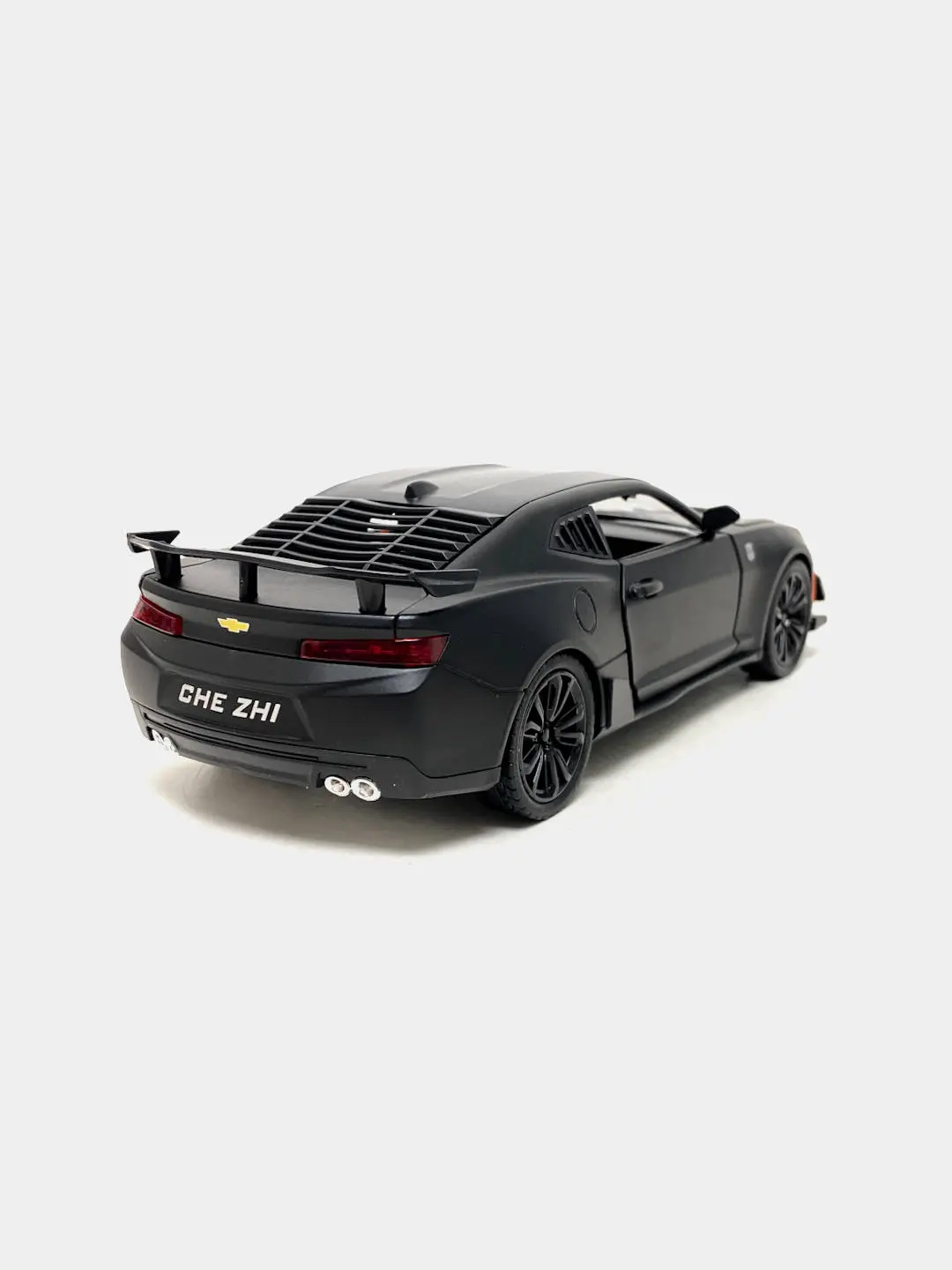 Chevrolet Camaro ZL1 1LE 1:24 sariq metall model mashina. — 5-rasm