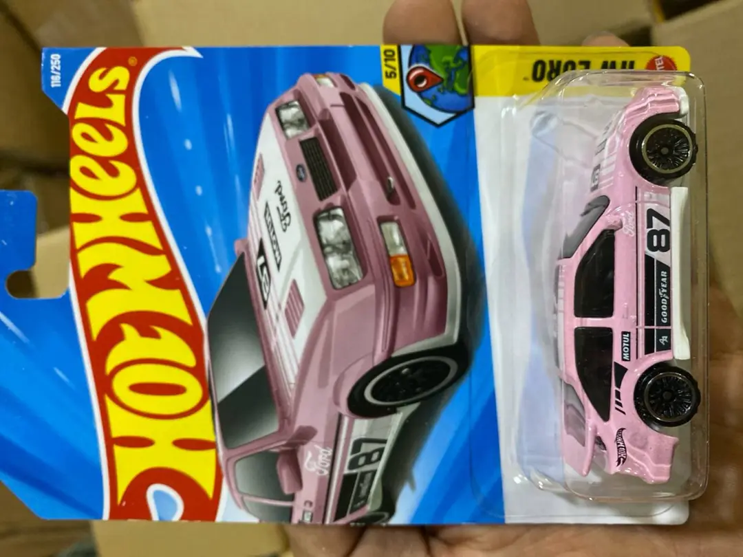 Hot Wheels Mattel masshtabli mashinasi, Metall korpus Die-Cast, Bolalar va kolleksionerlar uchun Коd. 24441 — 4-rasm