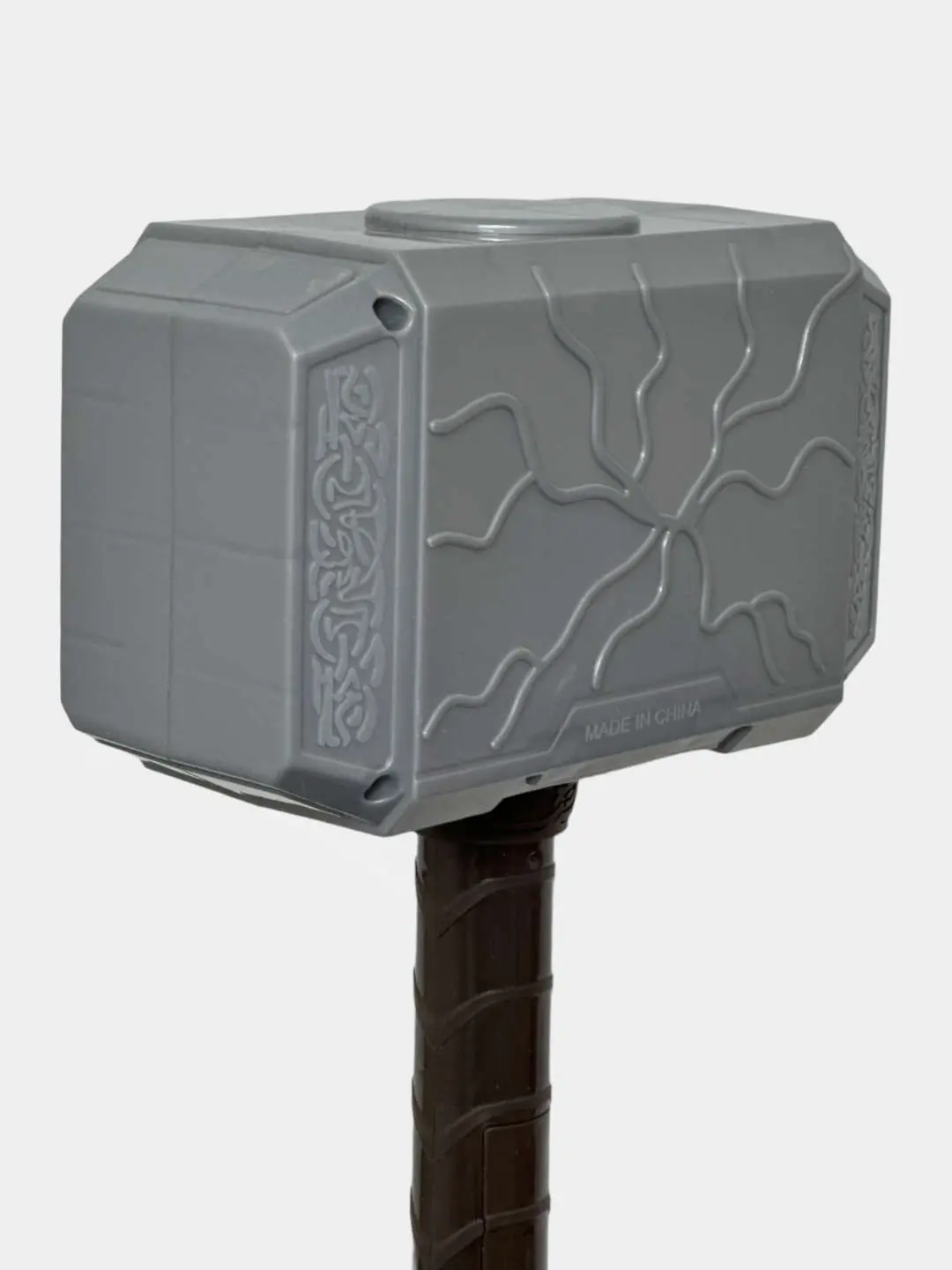 O'yinchoq bolg'a Thor bolg'asi, Xavfsiz plastmassa, 3 yoshdan katta bolalar uchun — 2-rasm