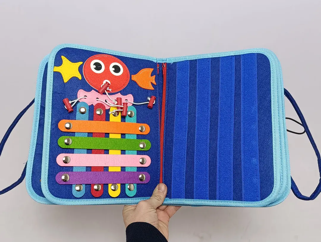 Rivojlantiruvchi Dino-Mir busyboard sumkasi, Yumshoq Montessori trenajyori, 1-5 yoshli bolalar uchun sovg'a, Sayohat to'plami — 4-rasm