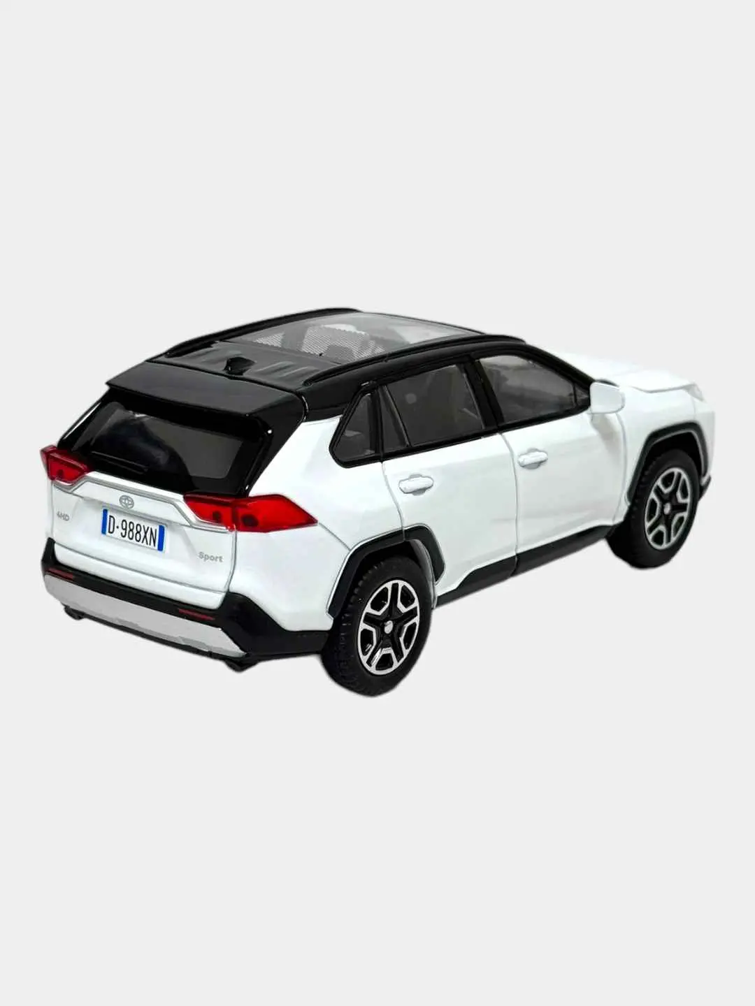 Metall Tayota RAV-4 o'yinchoq mashina, die-cast, detallangan, 1:32, 3 yoshdan oshgan bolalar uchun. — 2-rasm
