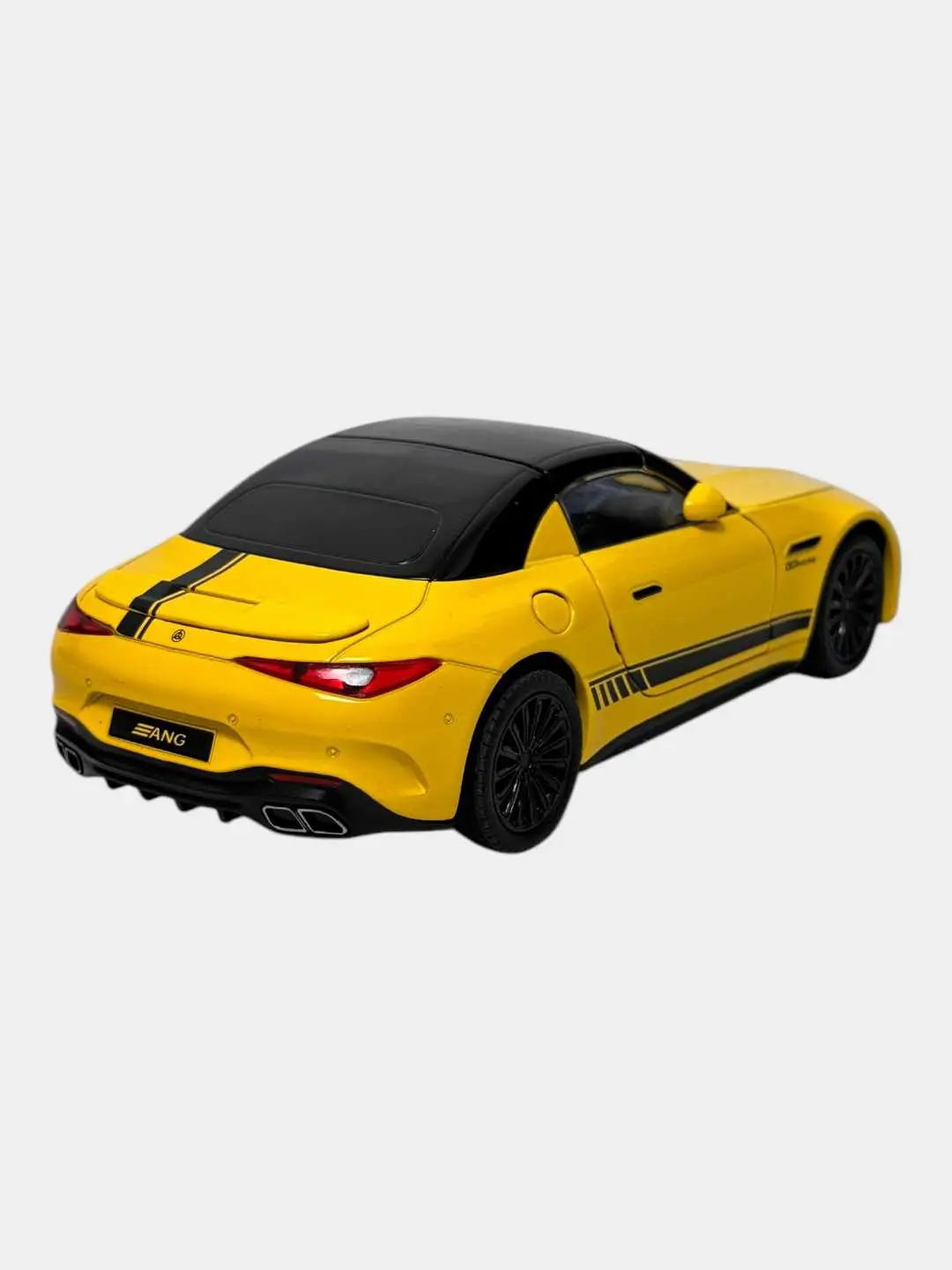 Mercedes Benz SL63 Die-Cast metal modeli, 3 yoshdan katta bolalar va kolleksiyachilar uchun detallangan sportli kupe, realistik replika — 5-rasm