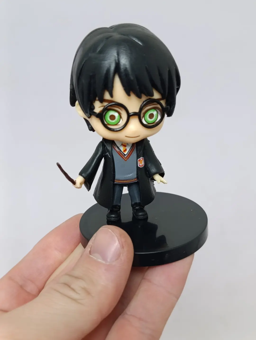 Harry Potter Magic World Classic Series kollektsion figuralari, Chibi uslubi, Ashaddiy muxlislar va 3+ yoshli bolalar uchun, Aksessuarlar bilan — 6-rasm