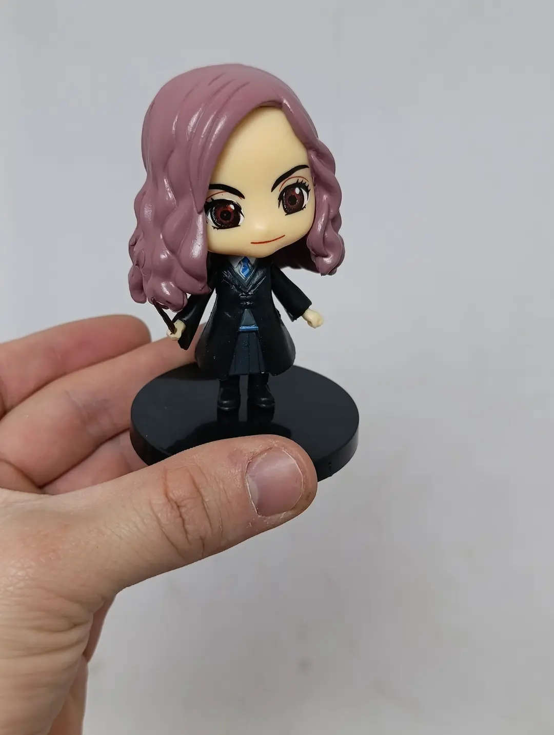 Harry Potter Magic World Classic Series kollektsion figuralari, Chibi uslubi, Ashaddiy muxlislar va 3+ yoshli bolalar uchun, Aksessuarlar bilan — 7-rasm