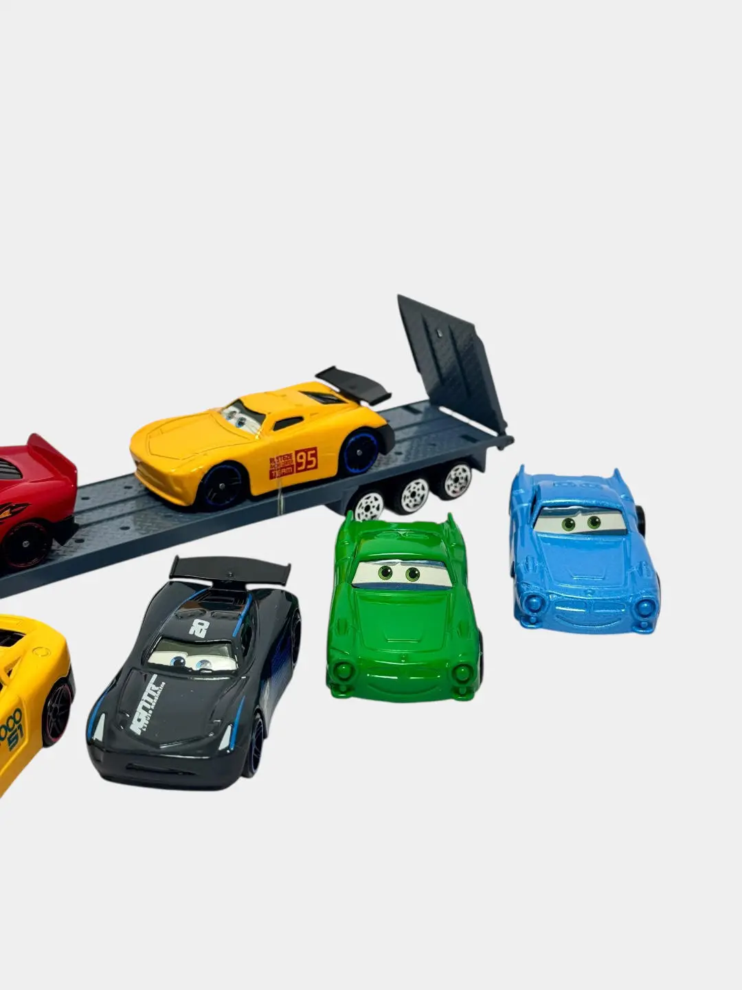 Bolalar uchun 7 ta metall model mashinalar to'plami Lightning McQueen — 5-rasm