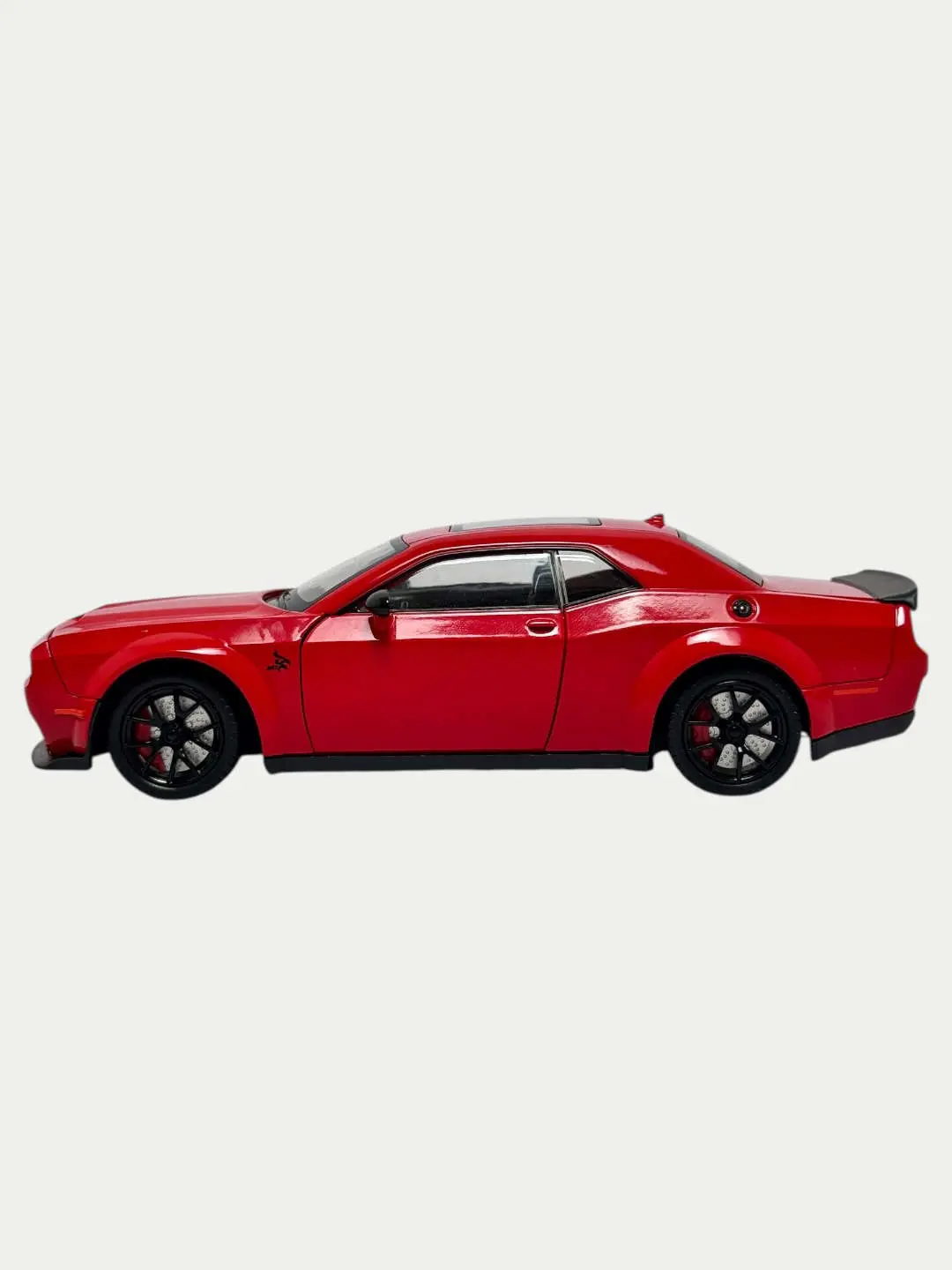 Metall o'yinchoq mashina Dodge Challenger 1:24, kolleksion model, bolalar 3+ — 2-rasm