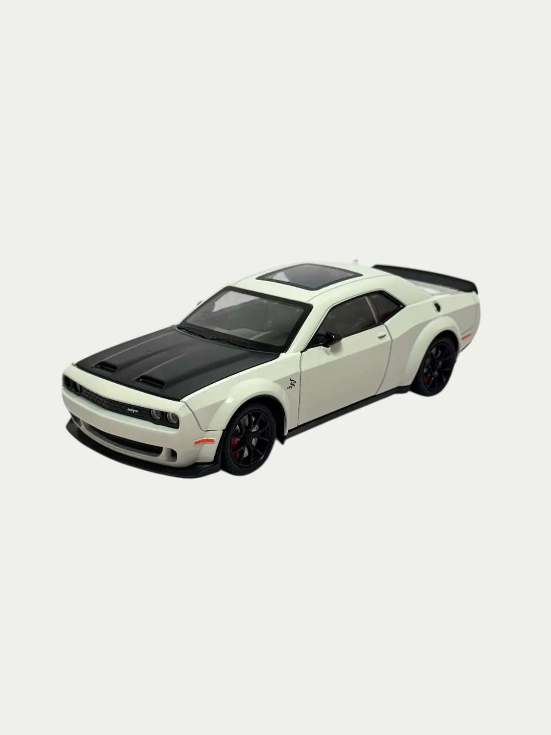 Metall o'yinchoq mashina Dodge Challenger 1:24, kolleksion model, bolalar 3+ — 10-rasm