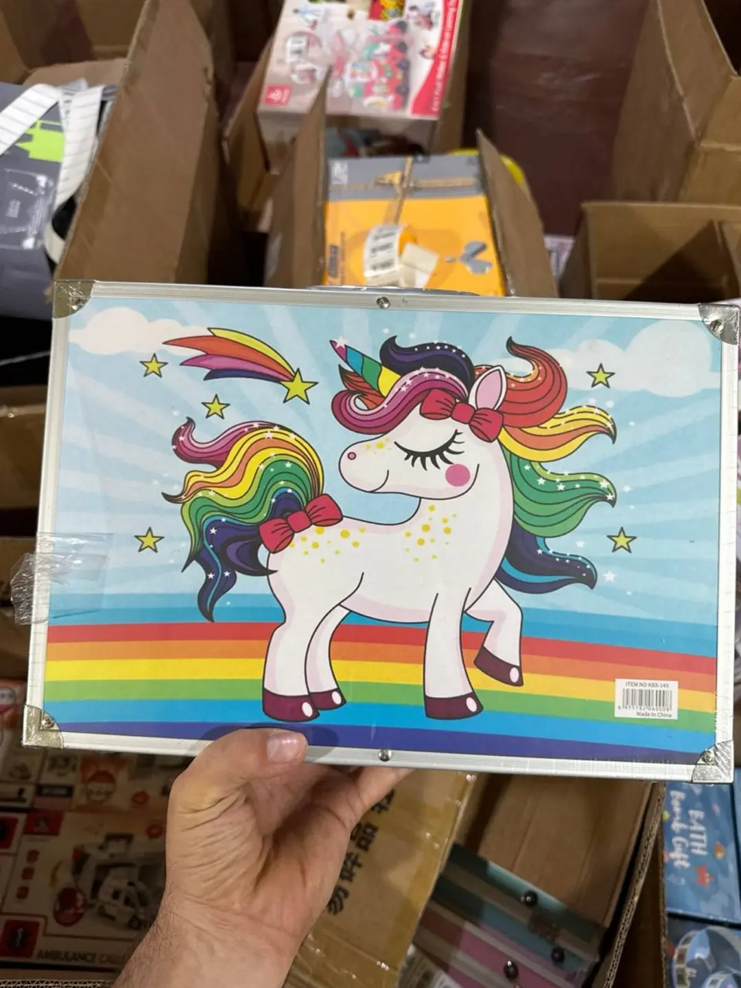 Rassom to'plami alyuminiy keysda Unicorn, rasm chizish va ijod uchun to'plam