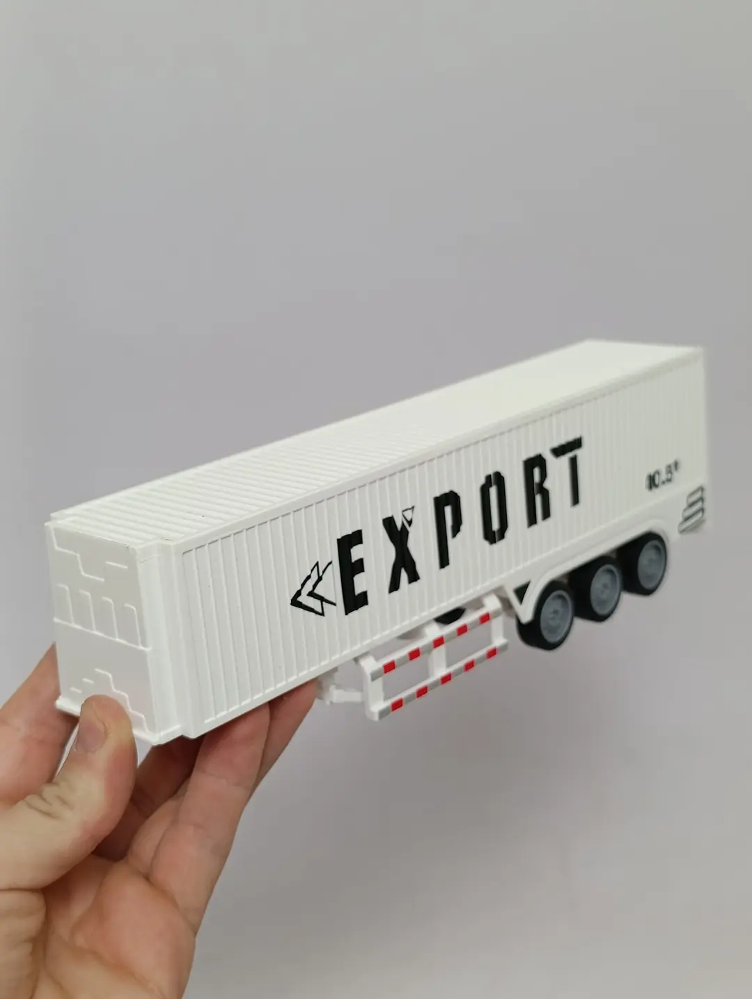 Masofadan boshqariladigan fura Cargo Truck, 1:48, Chiroqlari yonadi — 15-rasm