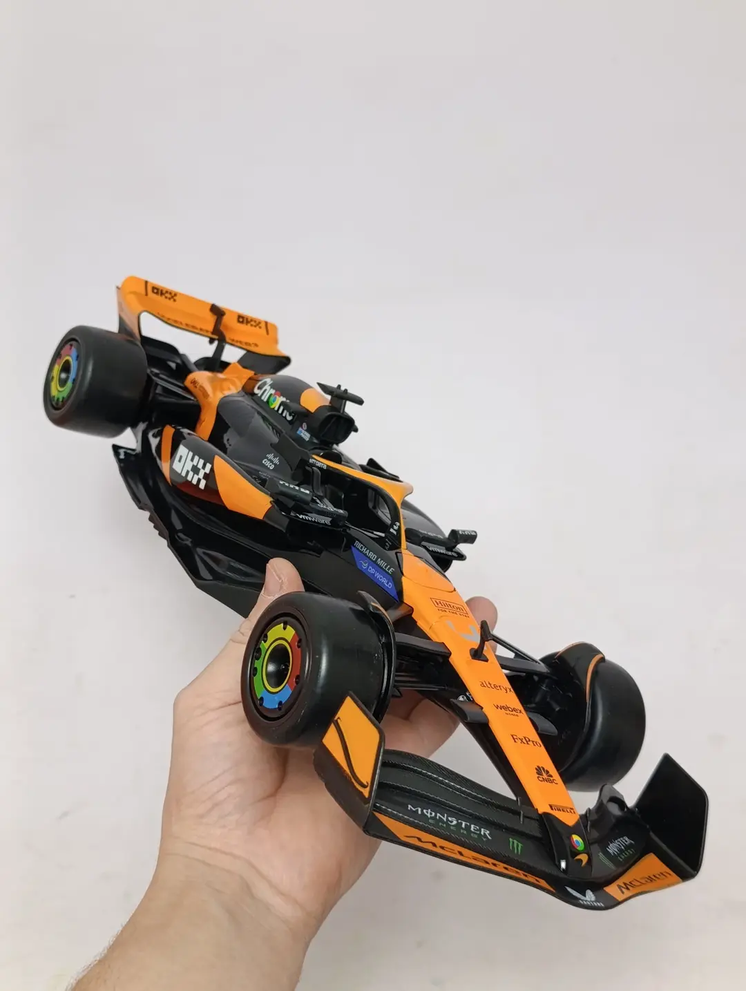 Masofadan boshqariladigan mashina Rastar Formula 1 McLaren MCL38, 1:14 — 12-rasm