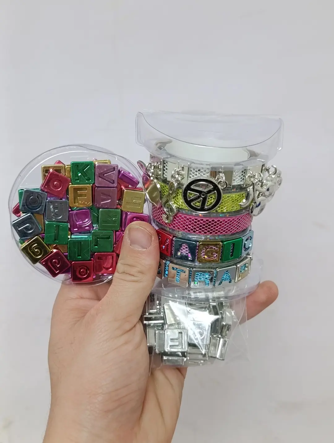 Bilakuzuklar yasash uchun MAGIC STRAPS munchoqlar to'plami, qizlar uchun sharm va harflar — 3-rasm