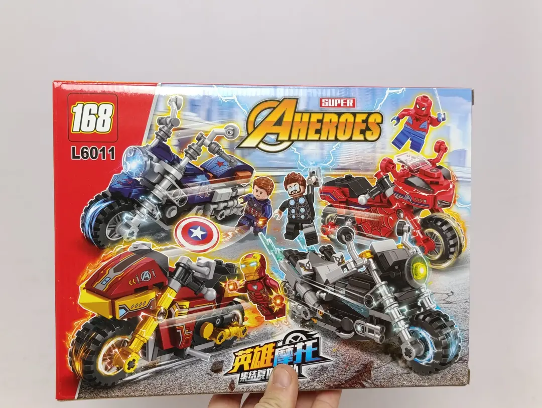 Superqahramonlar konstruktori Marvel qasoskorlari, Mototsikl, Lego mos keladi