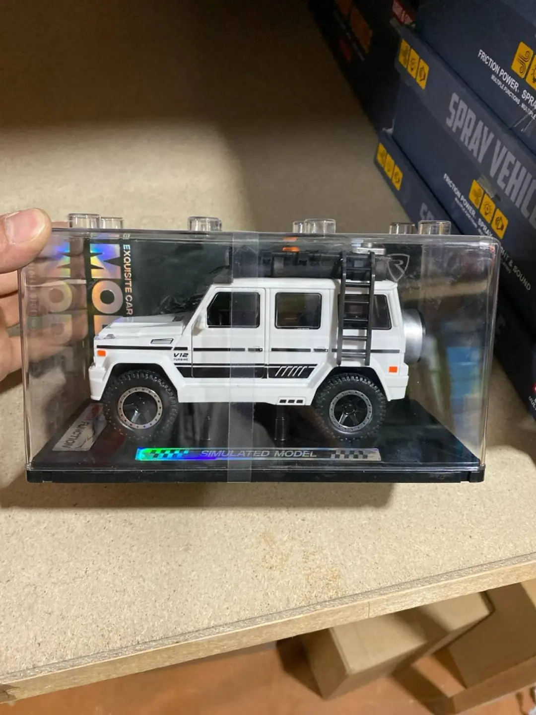 Realistik inersion mashina OFFROAD yo'ltanlamas-kemper chiroqli va ovozli keysda — 4-rasm