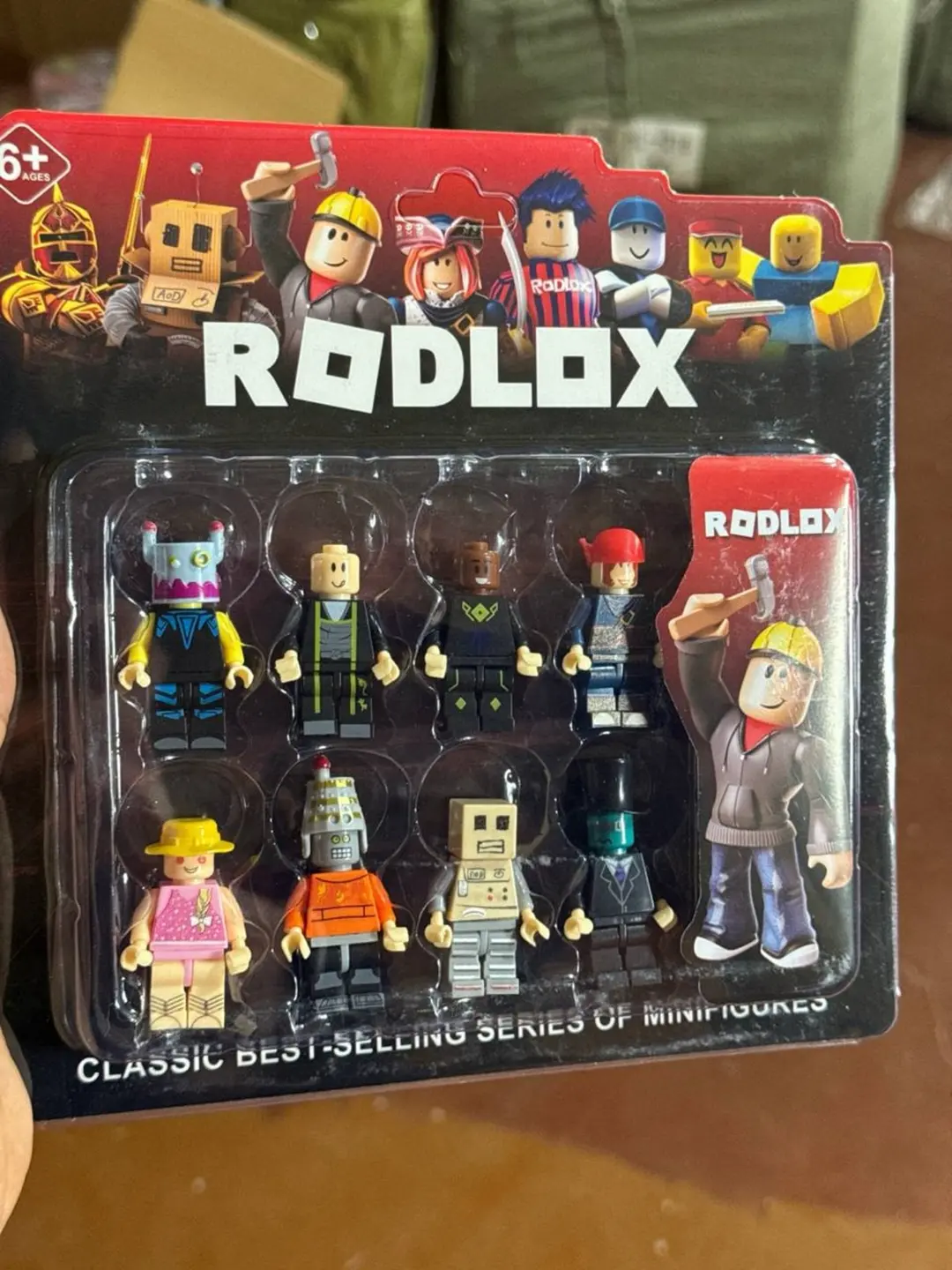 Roblox o'yinchoq figuralar to'plami 8 ta, harakatlanuvchi qahramonlar bolalar uchun — 5-rasm