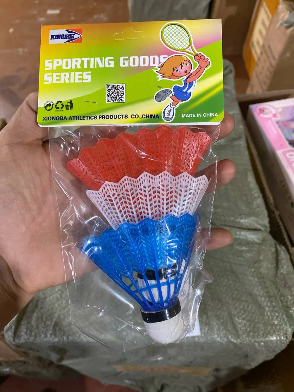 Kingeet badminton neylon volanlar to'plami, 3 dona, 5 yoshdan bolalar uchun rivojlantiruvchi sport o'yini