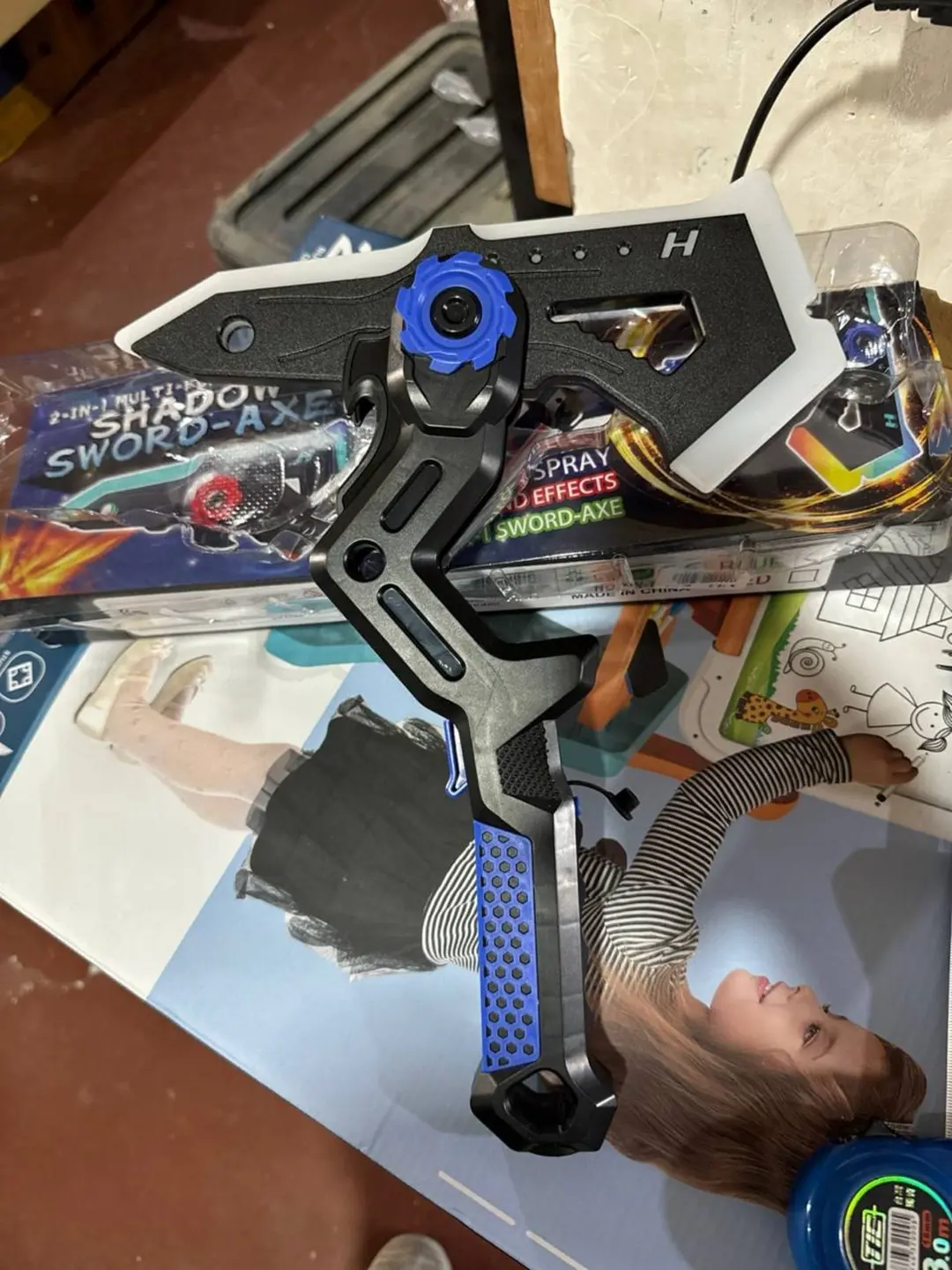 Interaktiv qilich-bolta transformeri, Sovuq bug' va ovozli effektlar, 3-8 yoshli bolalar uchun, Sifatli plastik — 3-rasm