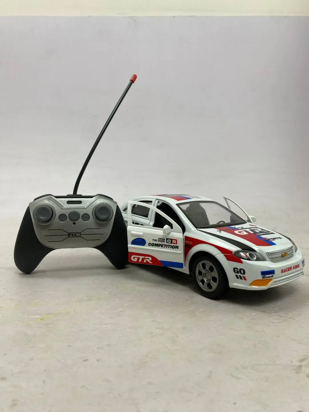 Masofadan boshqariladigan JT998 Racer sportkari, 1:16 masshtab eshiklari ochiladigan, 6 yoshdan bolalar uchun — 4-rasm