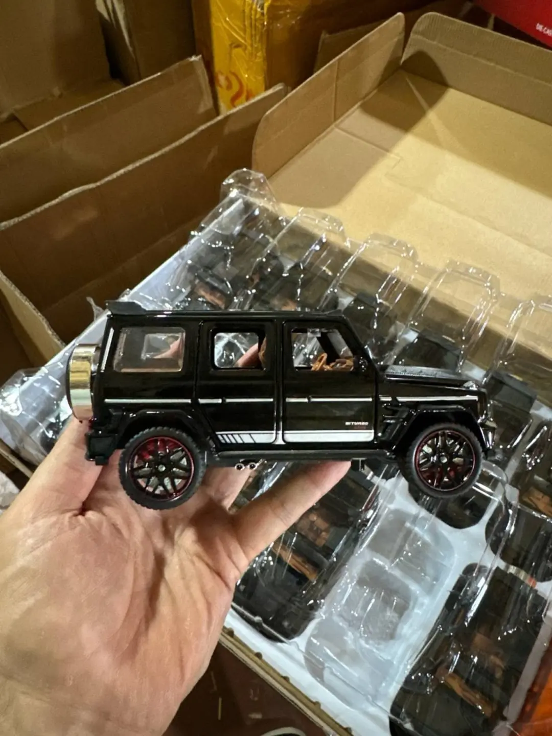 Mercedes G-klass Brabus metall modeli, Gelenvagen yo'ltanlamas, Sovg'a — 3-rasm