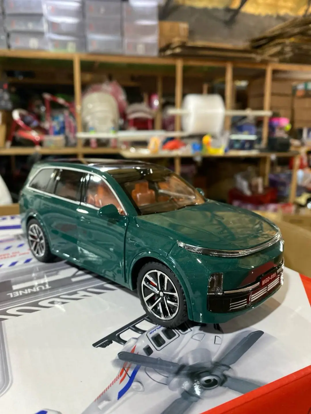 Li Xiang L7 L8 L9 mashina modeli, Kolleksion o'yinchoq, Bolalar va kattalar uchun — 2-rasm