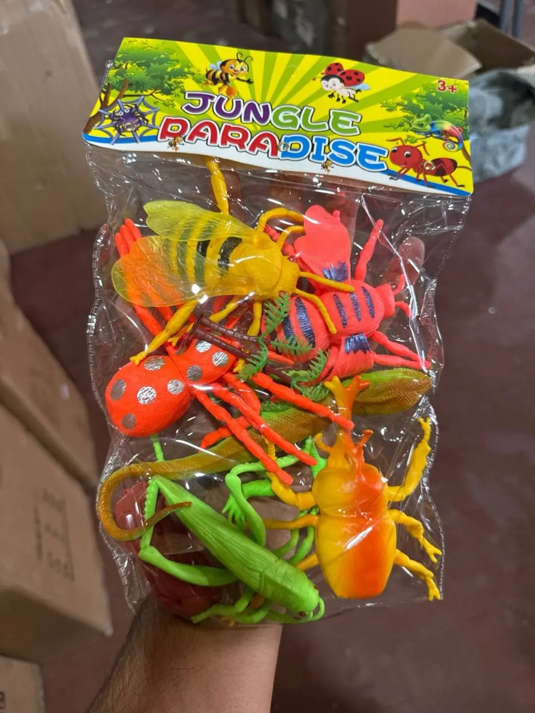 Hasharotlar figuralari Jungle Paradise, Bolalar uchun o'yin to'plami