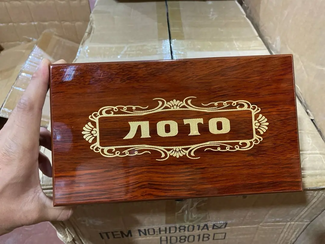 Yog'och qutidagi domino to'plami, oilaviy stol o'yini, sovg'abop